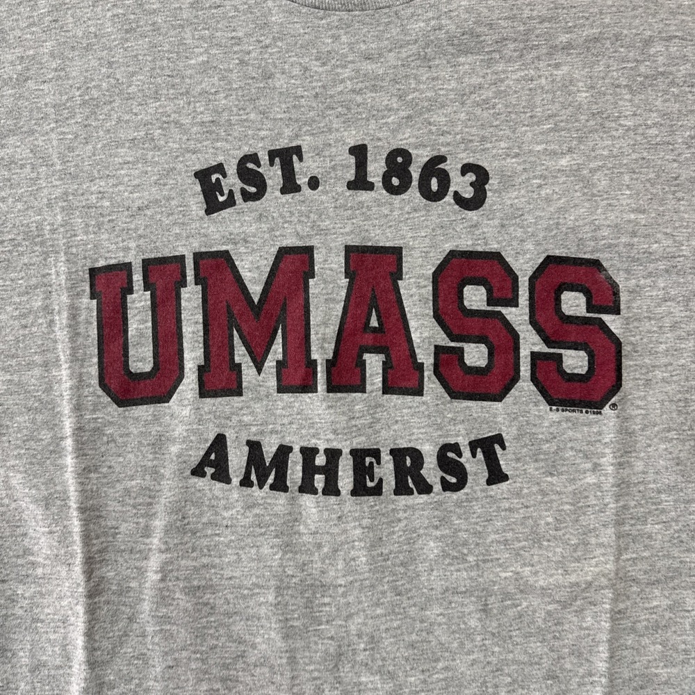 Vintage Fruit of the Loom UMass Amherst T Shirt XL Gray Heather 1996 Made in USA - Picture 2 of 8